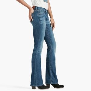 ❌donated ❌Lucky brand Charlie baby boot cut jeans